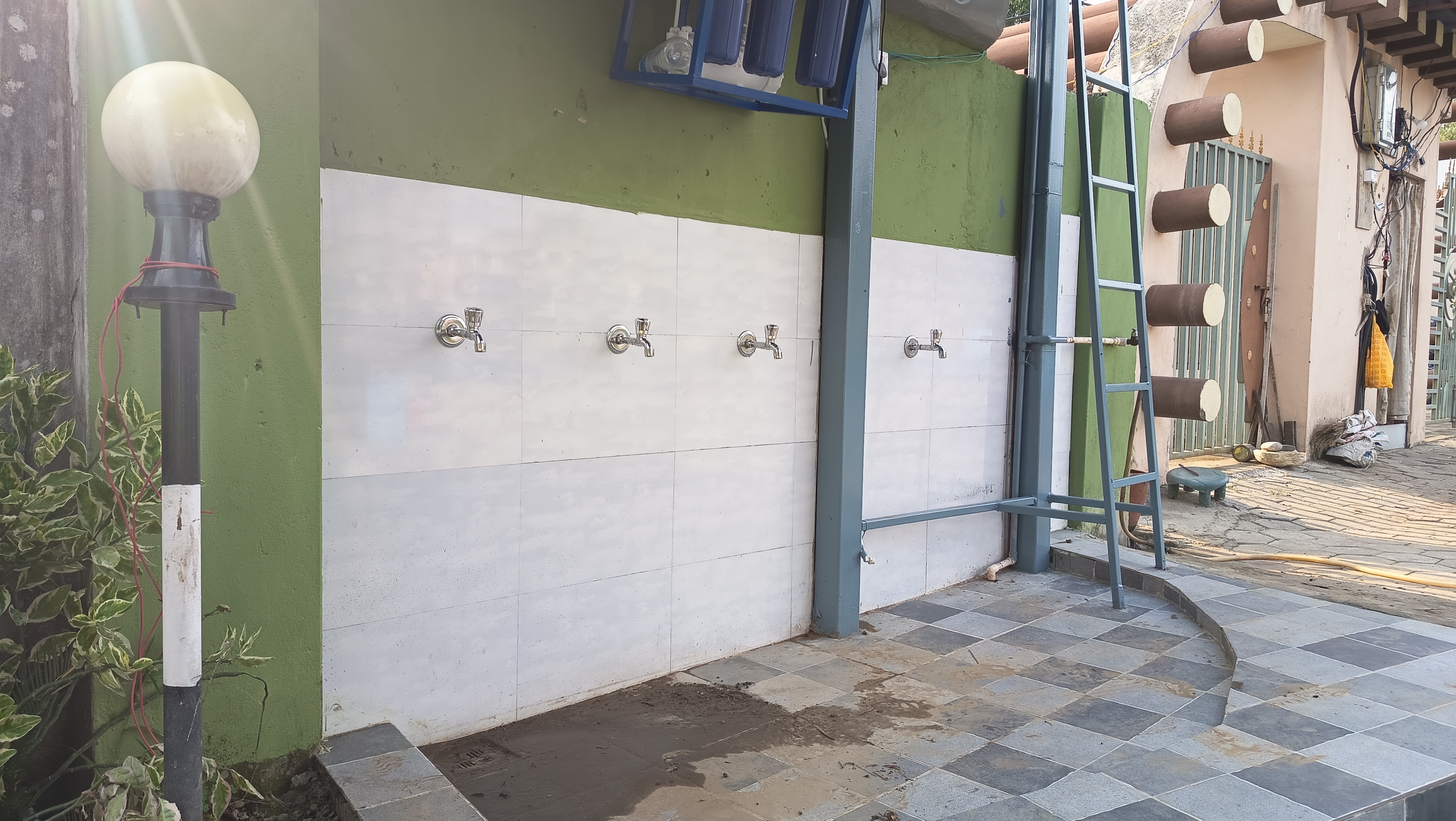 Construction of a clean drinking water structure with RO at Dr. Tony Hagen Park